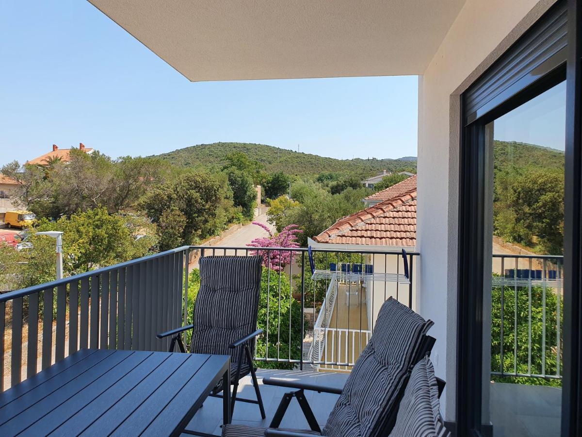 Apartmani Nerium Lovište Dış mekan fotoğraf