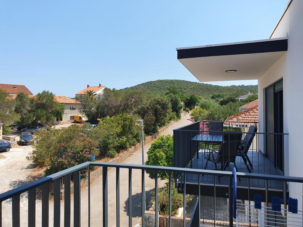 Apartmani Nerium Lovište Dış mekan fotoğraf
