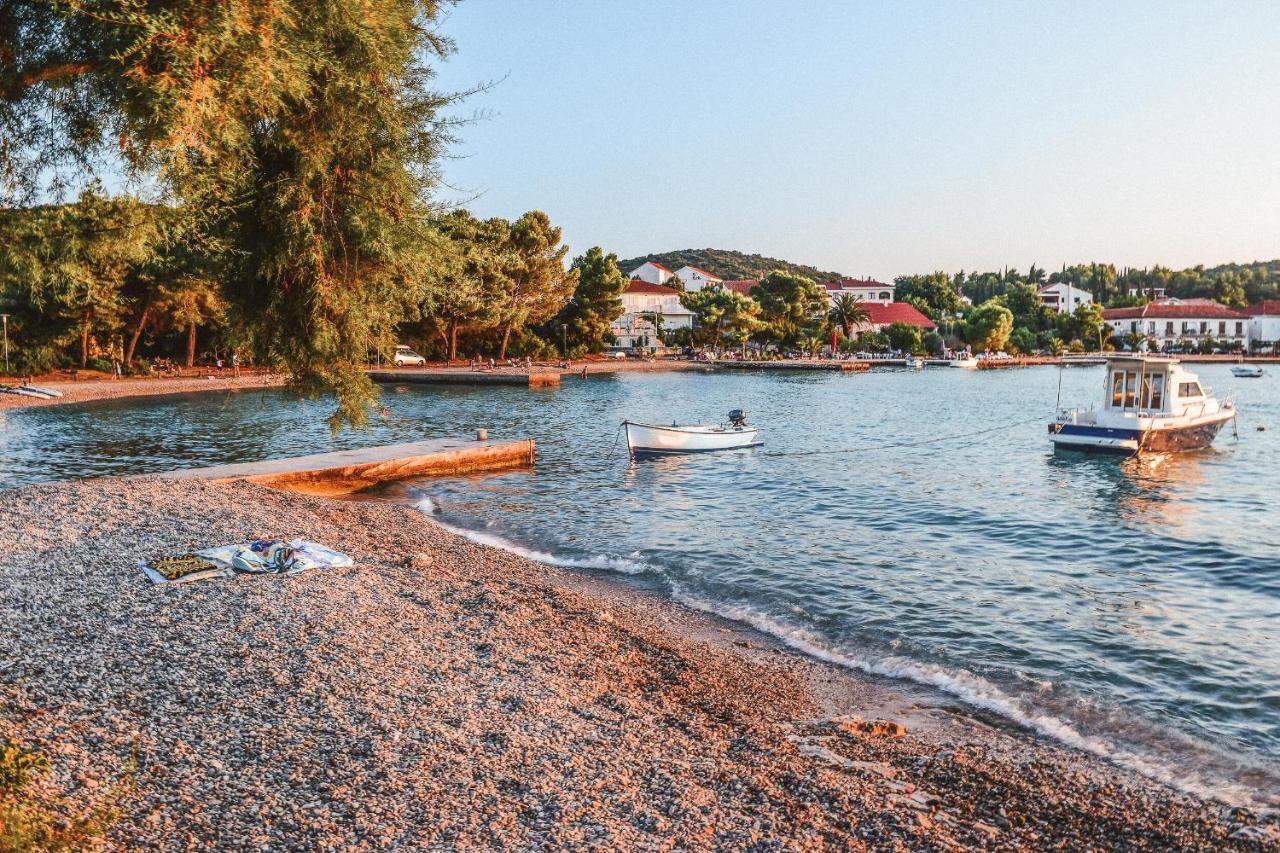 Apartmani Nerium Lovište Dış mekan fotoğraf