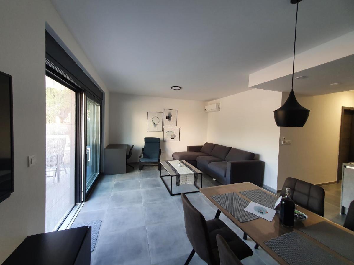 Apartmani Nerium Lovište Dış mekan fotoğraf