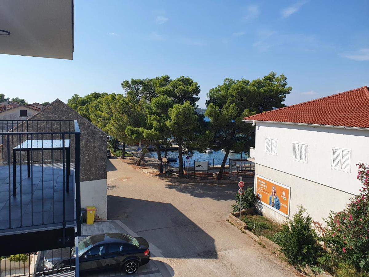 Apartmani Nerium Lovište Dış mekan fotoğraf