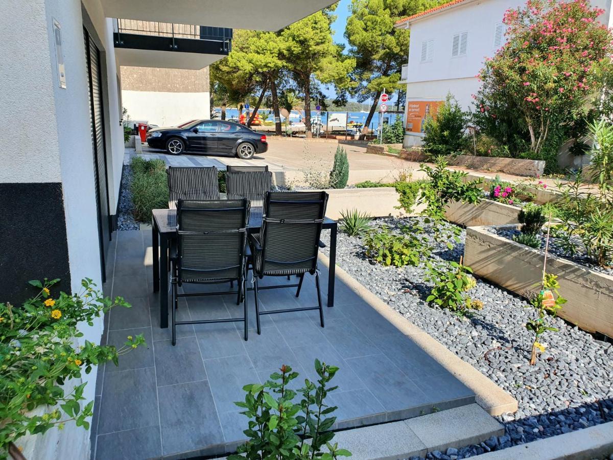 Apartmani Nerium Lovište Dış mekan fotoğraf