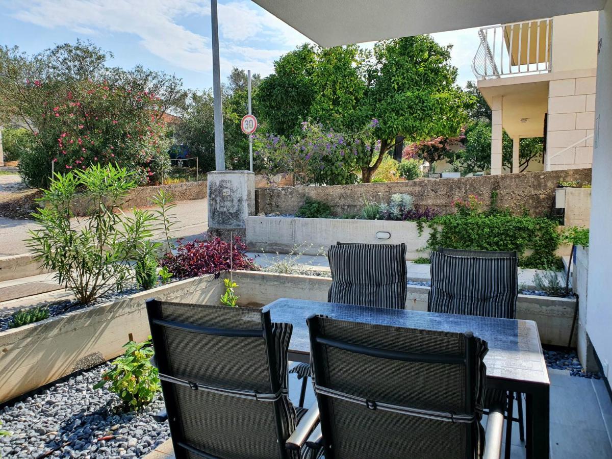 Apartmani Nerium Lovište Dış mekan fotoğraf